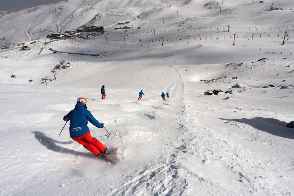 Coqueto Estudio Junto A Sierra Nevada غويخار سييرا المظهر الخارجي الصورة